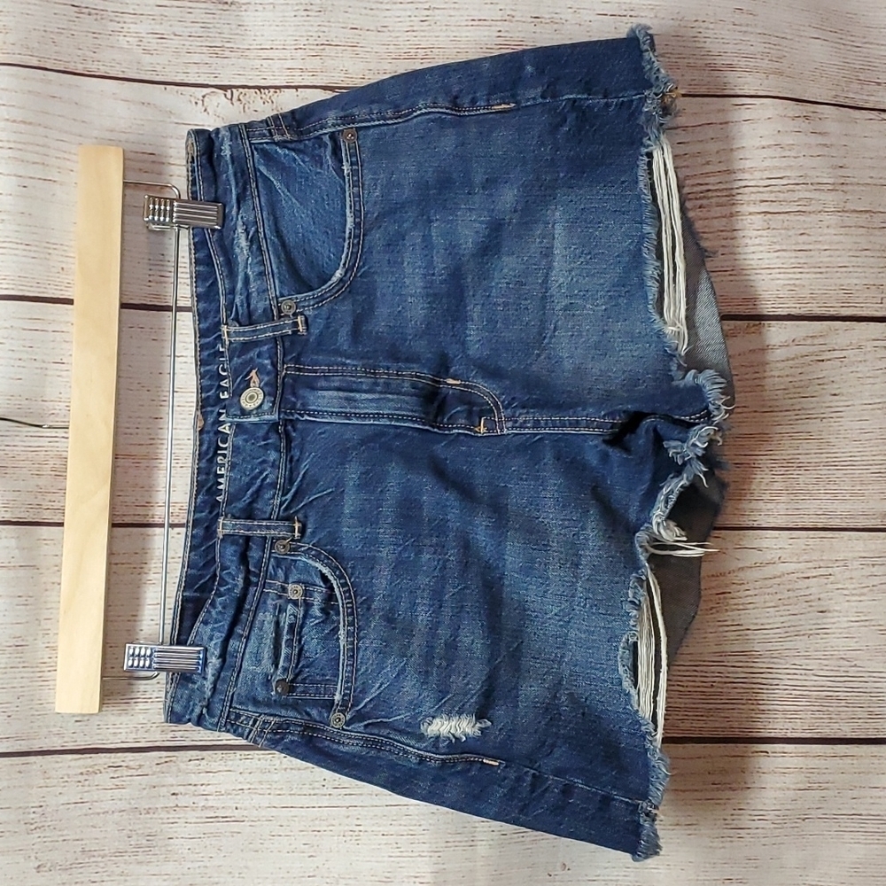AE Tomgirl Shorts - Size 8
